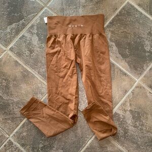 NVGTN Cropped Leggings